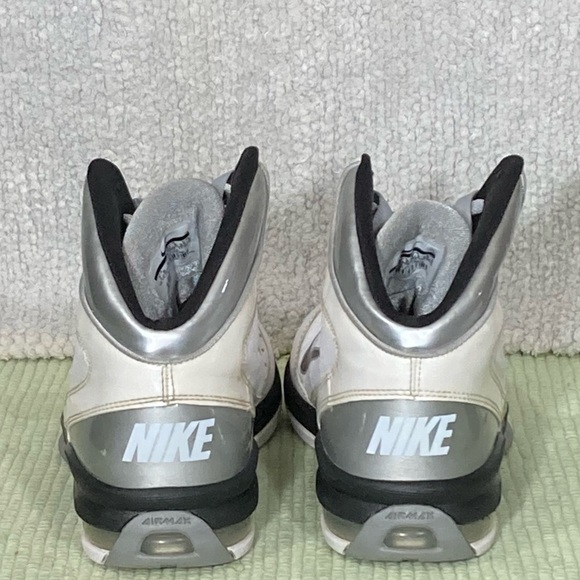 Nike Air Max Hyped INT TB White Silver Leather Sneaker Shoes - Mens 7.5 & W 9 - Picture 4 of 9